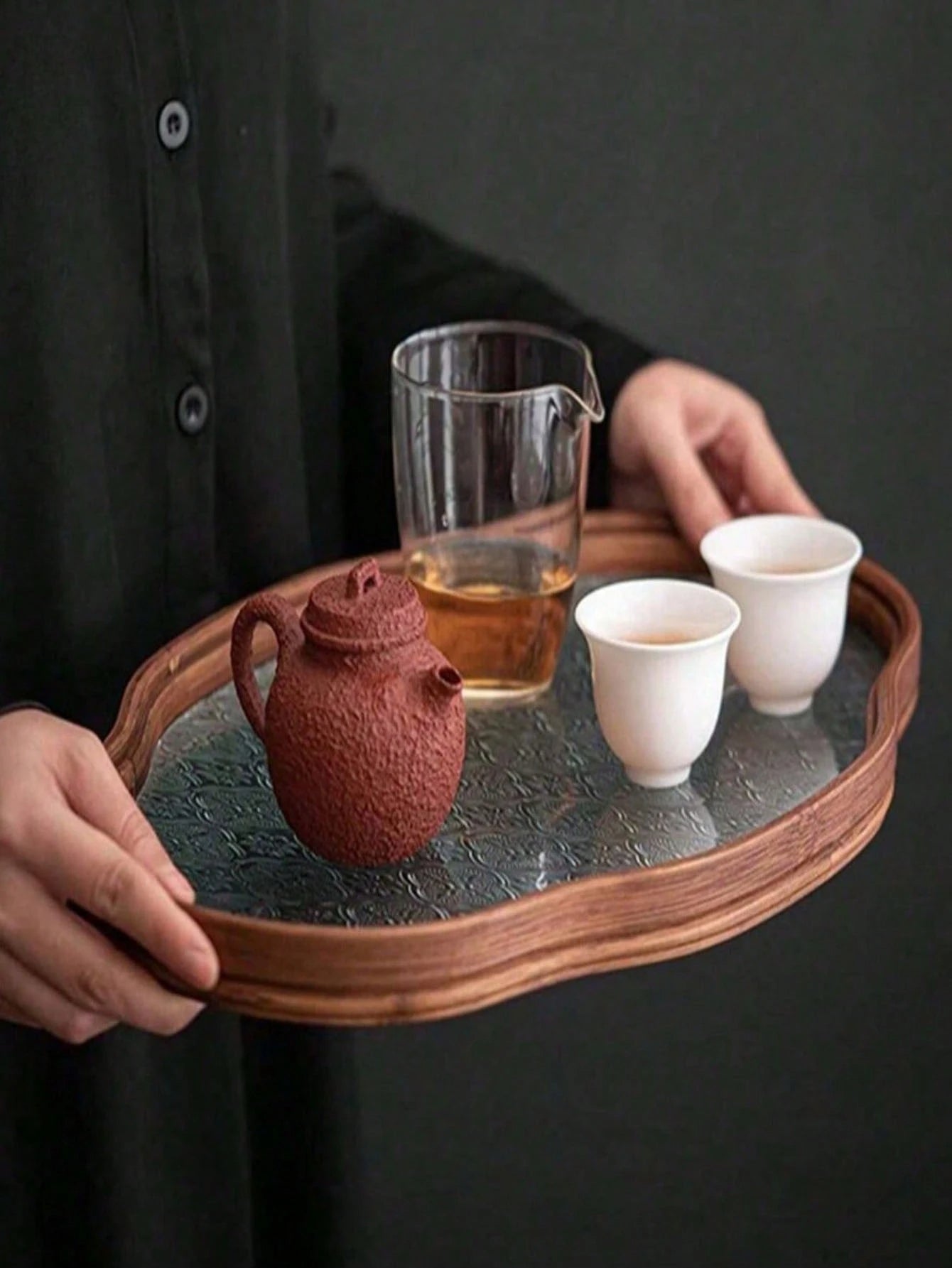 家庭、オフィス、またはお茶室で果物やスナックを収集するのに使用するガラストレー。または自由に用途を変えられる乾燥茶テーブルとしても使えます。