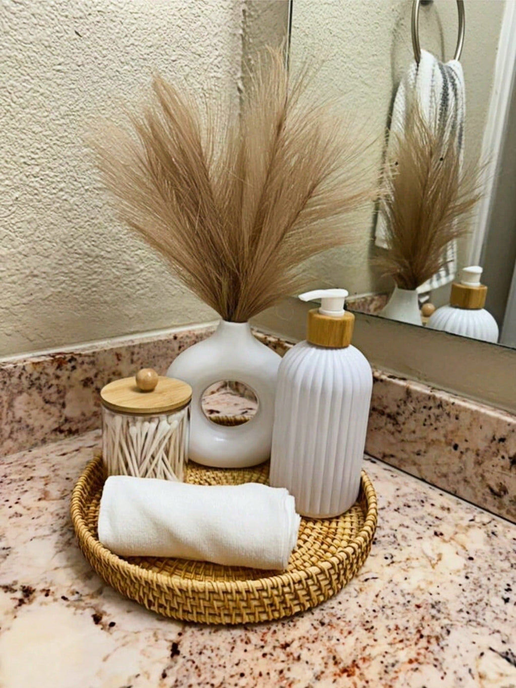 1個 和風 手作り 編み込み収納バスケット、無地カラー ラタン編み バスケット、自宅、リビング、レストラン、屋外ピクニックに最適 バレンタインデー、バレンタインウェディング、誕生日