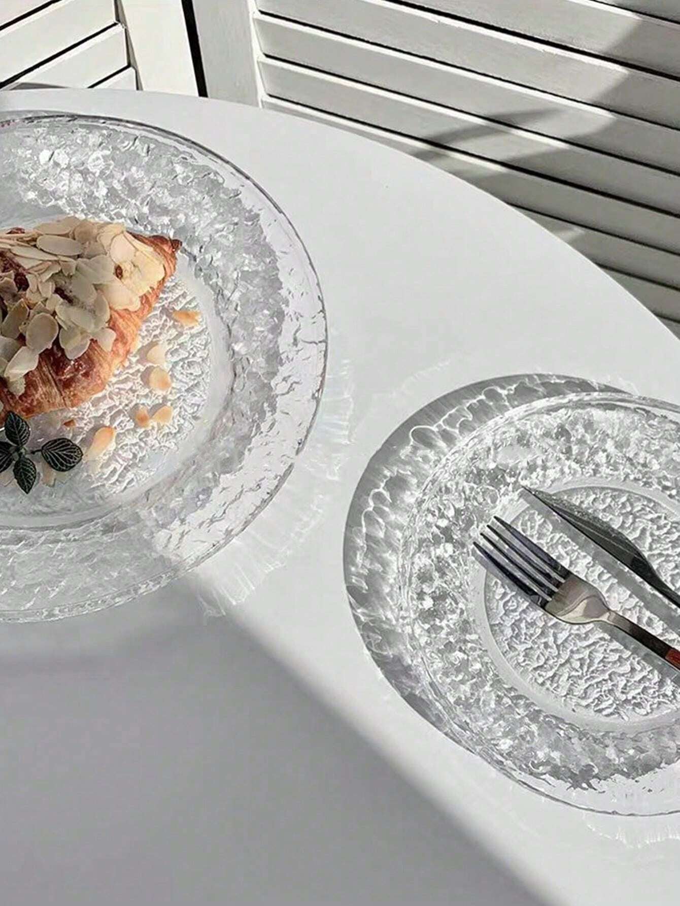 氷山グラスラウンドプレート 1 枚入り INS 調デザート皿 フルーツ皿 高級ペストリートレイ ケーキ皿 クリスマスギフトに最適