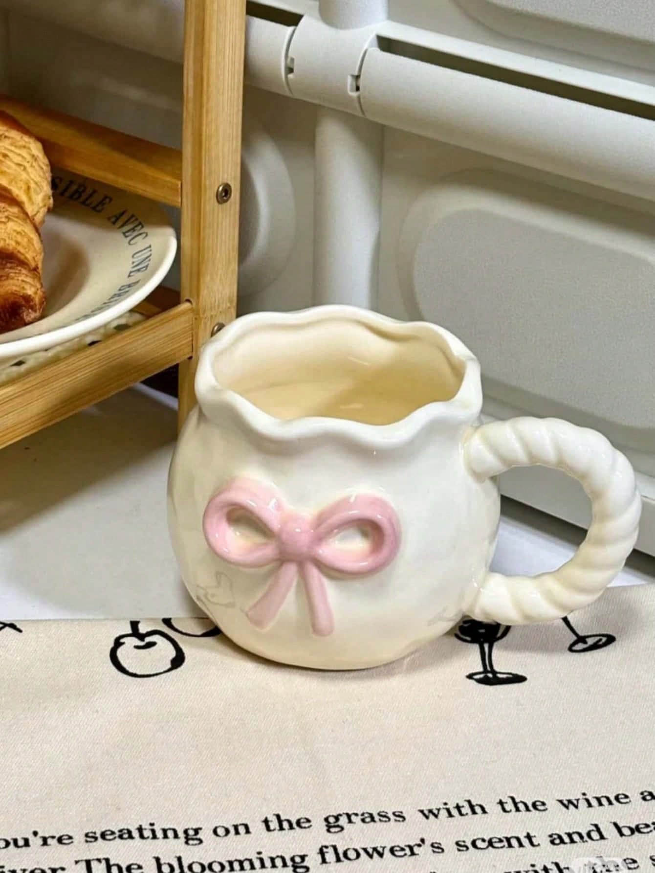 1個 ハンドメイド 3Dリボー セラミックマグ、非対称型 コーヒーカップ、朝食用カップ、午後のティーカップ、自宅、レストラン、カフェ、入学祝いギフトに最適