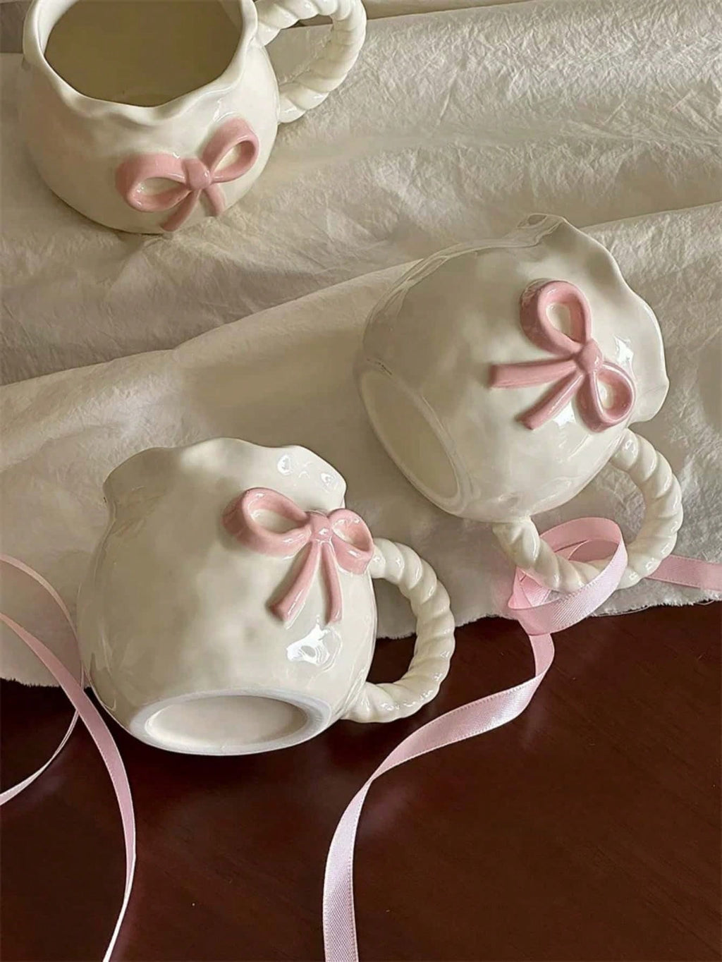 1個 ハンドメイド 3Dリボー セラミックマグ、非対称型 コーヒーカップ、朝食用カップ、午後のティーカップ、自宅、レストラン、カフェ、入学祝いギフトに最適