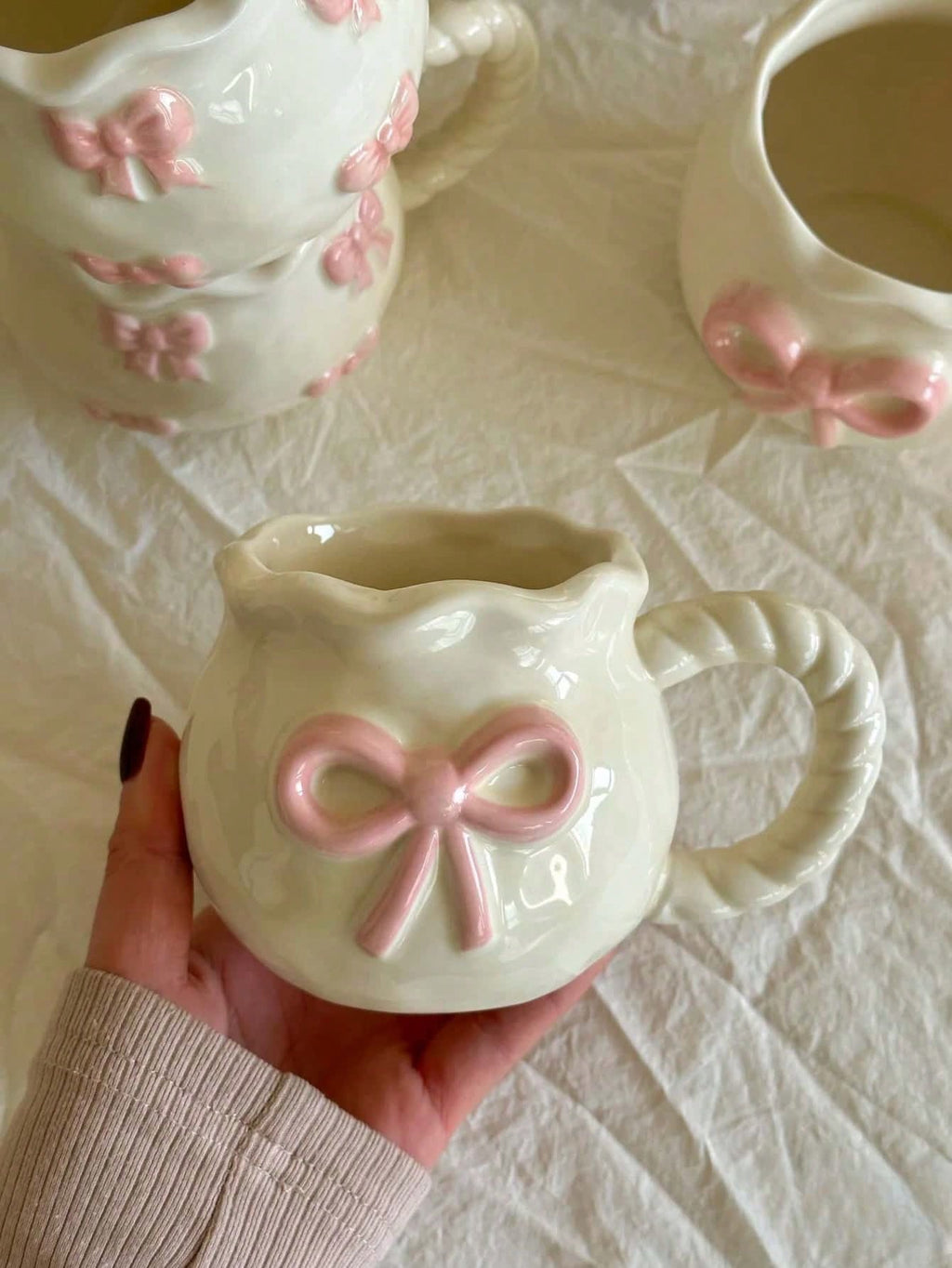 1個 ハンドメイド 3Dリボー セラミックマグ、非対称型 コーヒーカップ、朝食用カップ、午後のティーカップ、自宅、レストラン、カフェ、入学祝いギフトに最適